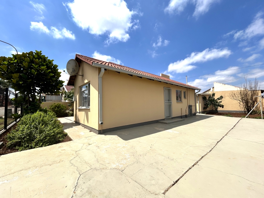 3 Bedroom Property for Sale in Mamelodi East Gauteng