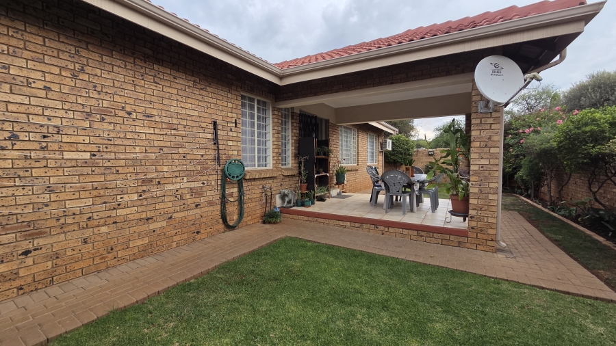 2 Bedroom Property for Sale in Montana Gauteng