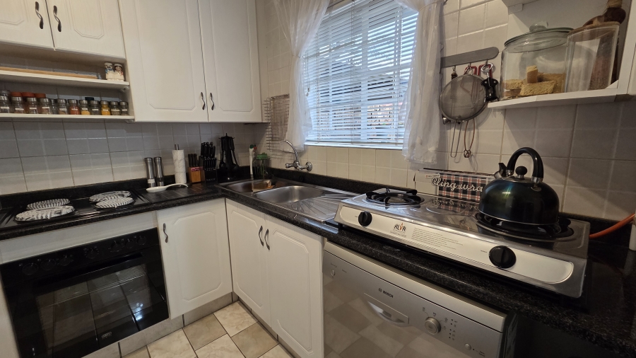 2 Bedroom Property for Sale in Montana Gauteng