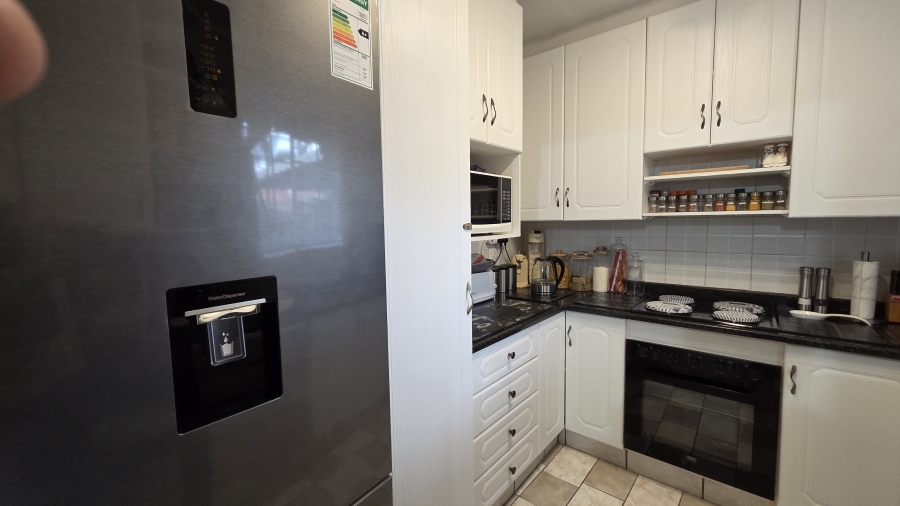 2 Bedroom Property for Sale in Montana Gauteng