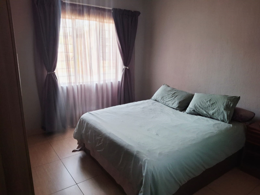 2 Bedroom Property for Sale in Moregloed Gauteng