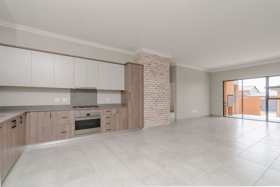 3 Bedroom Property for Sale in Six Fountains Residential Estate Gauteng