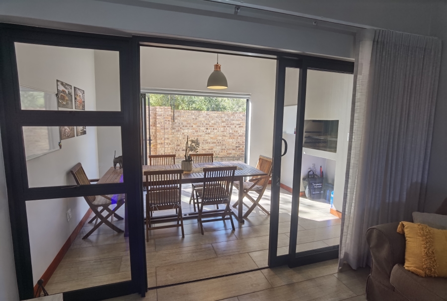 2 Bedroom Property for Sale in Olympus AH Gauteng