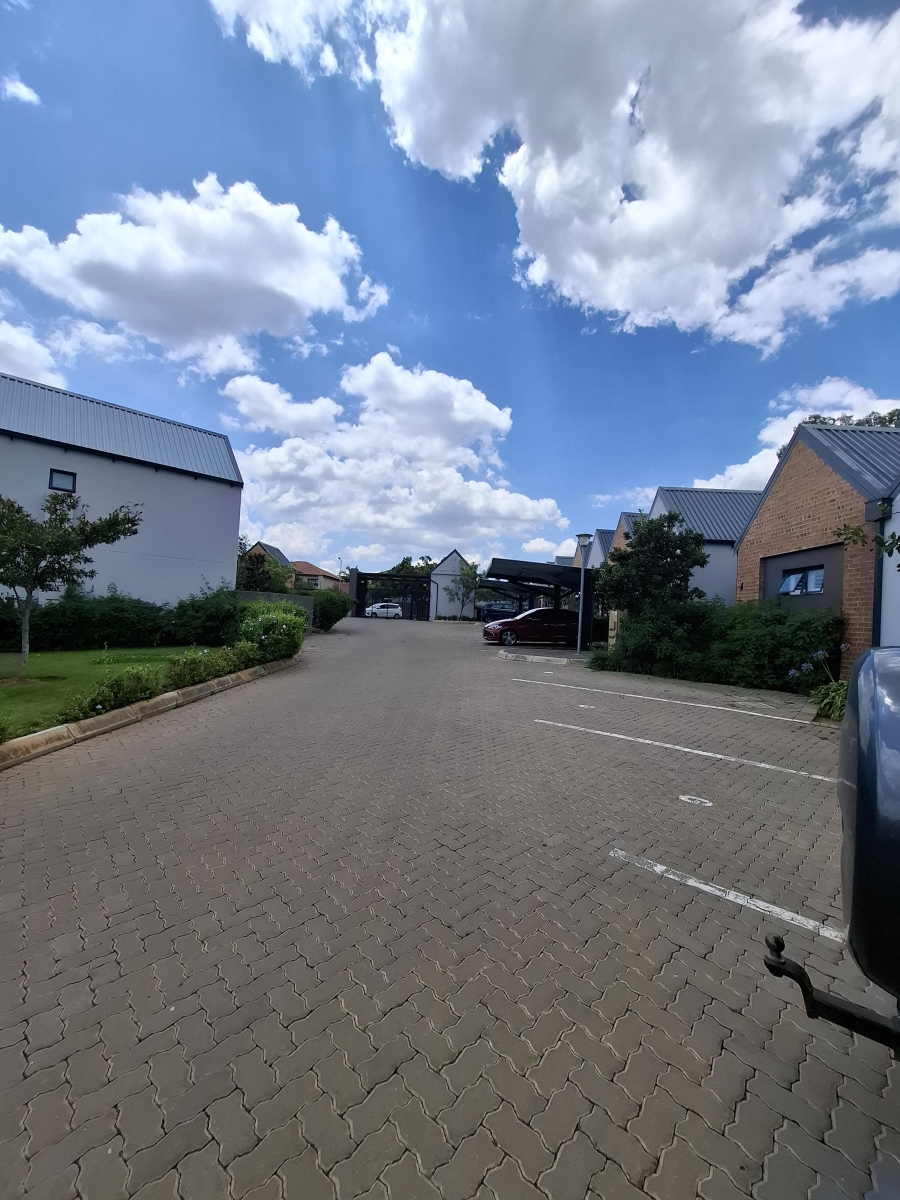2 Bedroom Property for Sale in Olympus AH Gauteng
