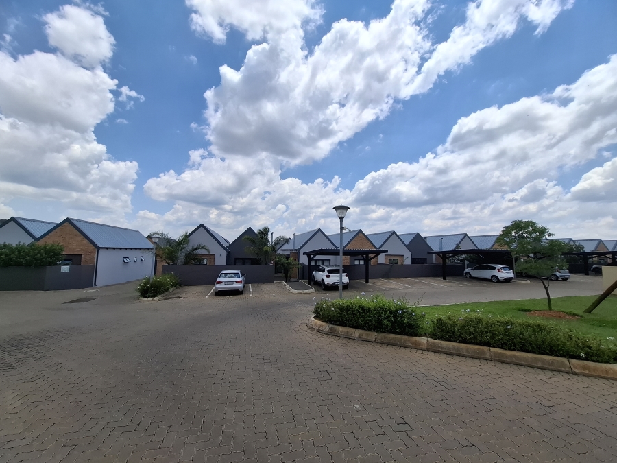 2 Bedroom Property for Sale in Olympus AH Gauteng