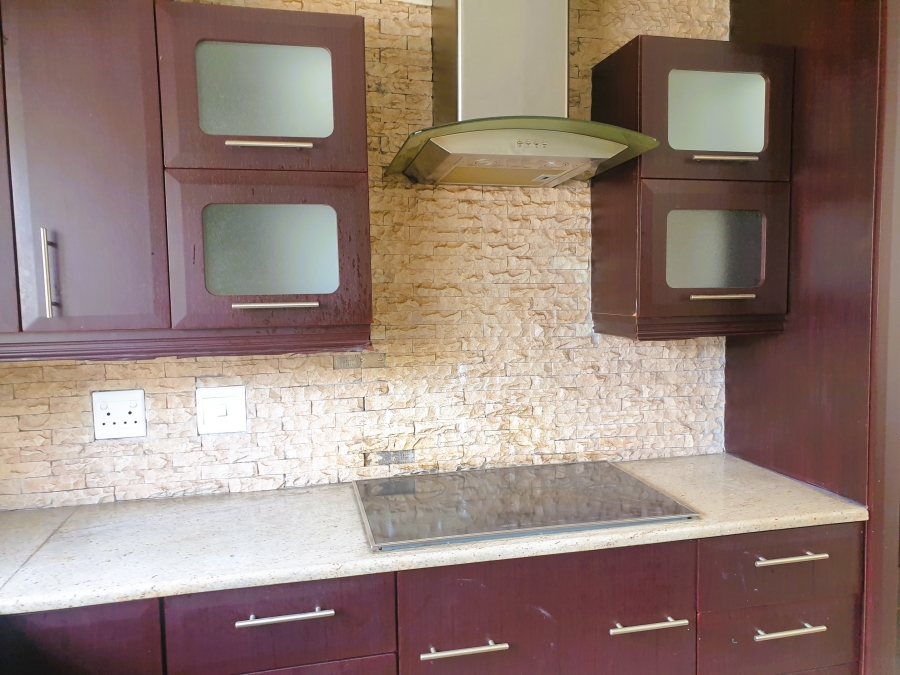 5 Bedroom Property for Sale in Heuwelsig Estate Gauteng