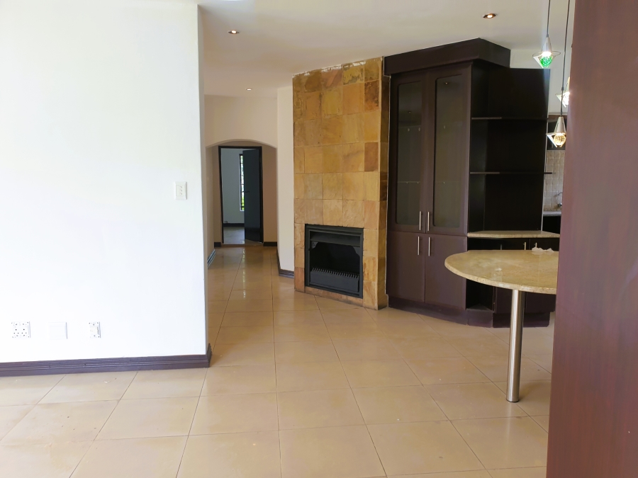 5 Bedroom Property for Sale in Heuwelsig Estate Gauteng