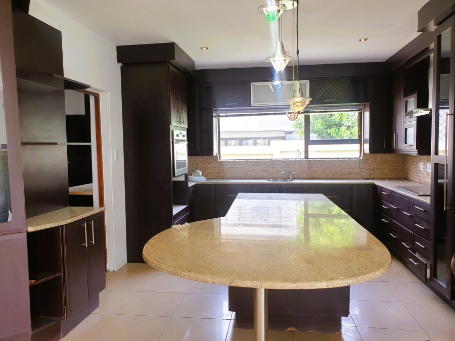 5 Bedroom Property for Sale in Heuwelsig Estate Gauteng