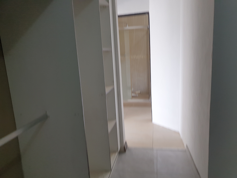 5 Bedroom Property for Sale in Heuwelsig Estate Gauteng