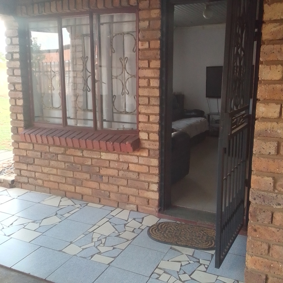 3 Bedroom Property for Sale in Nellmapius Gauteng