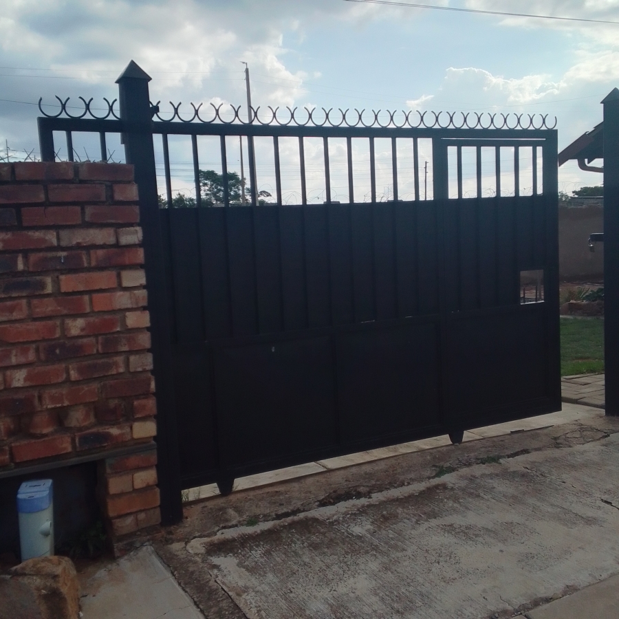3 Bedroom Property for Sale in Nellmapius Gauteng