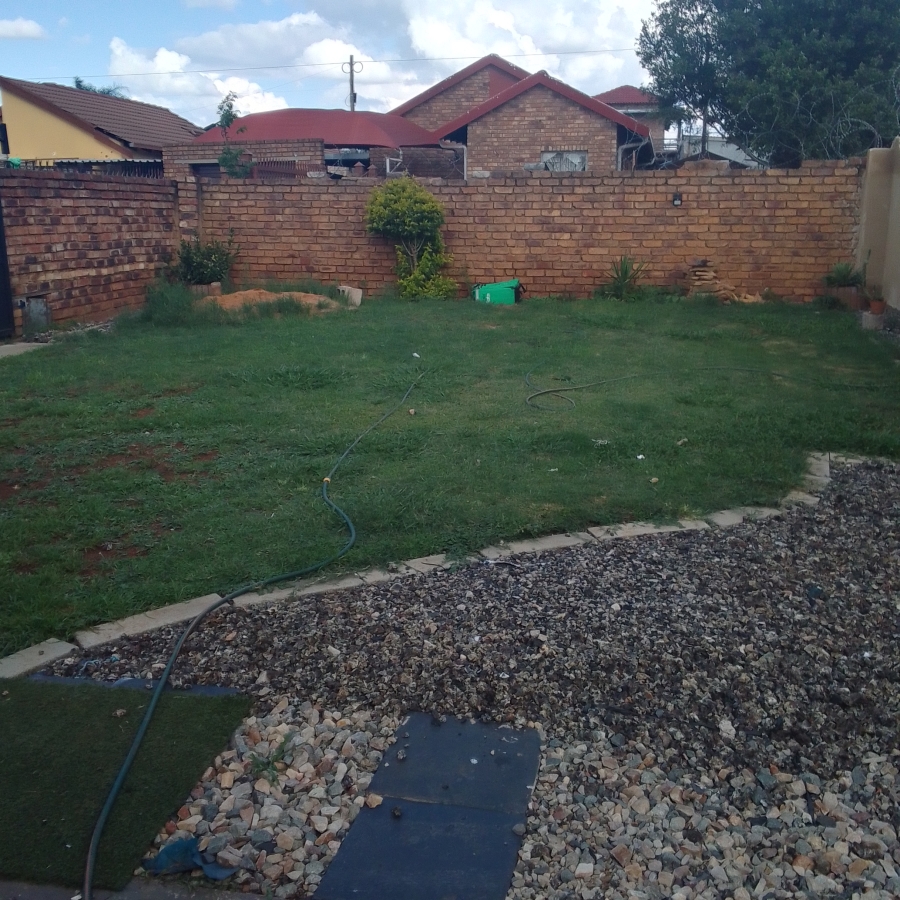 3 Bedroom Property for Sale in Nellmapius Gauteng