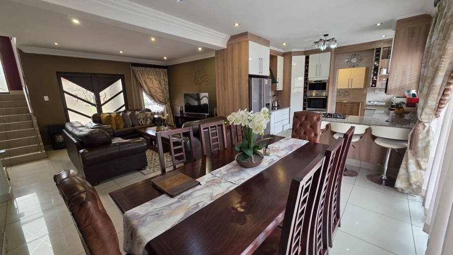 5 Bedroom Property for Sale in Savannah Country Estate Gauteng