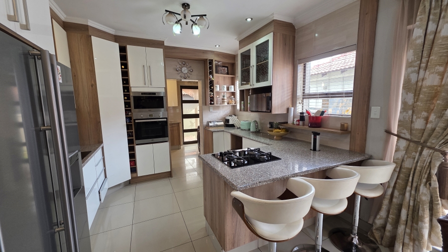 5 Bedroom Property for Sale in Savannah Country Estate Gauteng