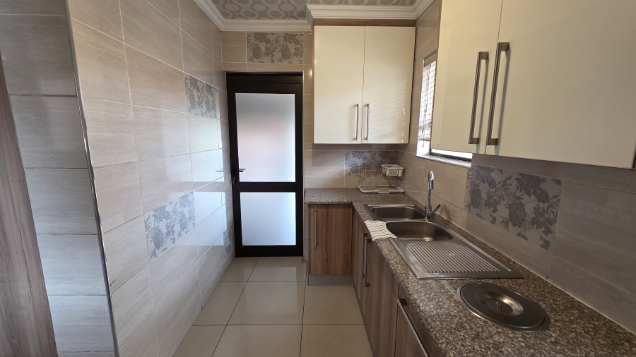 5 Bedroom Property for Sale in Savannah Country Estate Gauteng