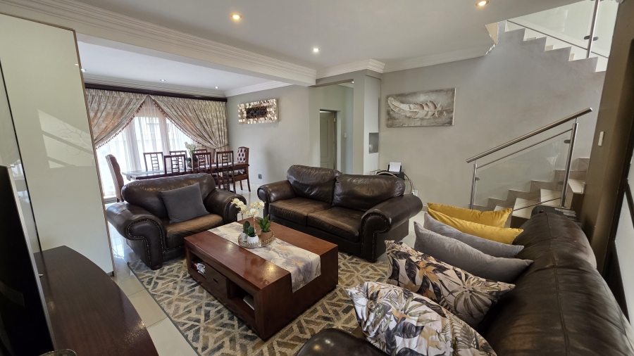 5 Bedroom Property for Sale in Savannah Country Estate Gauteng