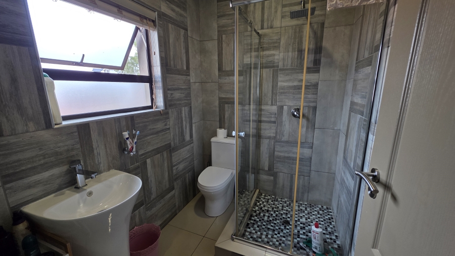 5 Bedroom Property for Sale in Savannah Country Estate Gauteng