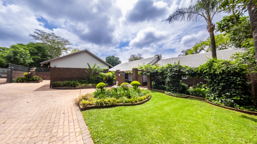 4 Bedroom Property for Sale in Eldoraigne Gauteng