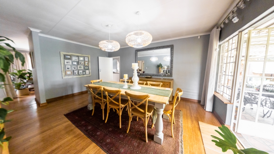 4 Bedroom Property for Sale in Eldoraigne Gauteng