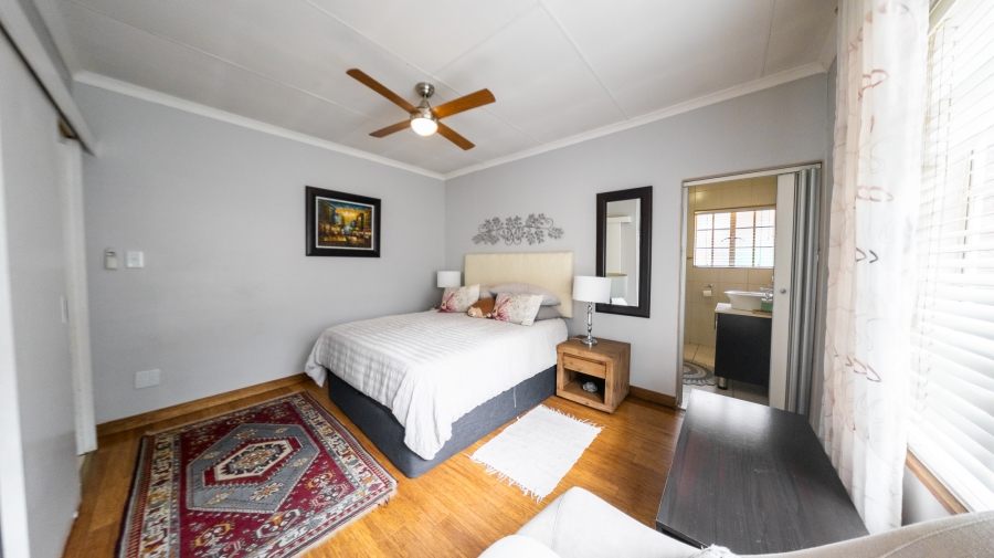 4 Bedroom Property for Sale in Eldoraigne Gauteng