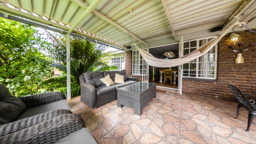 4 Bedroom Property for Sale in Eldoraigne Gauteng