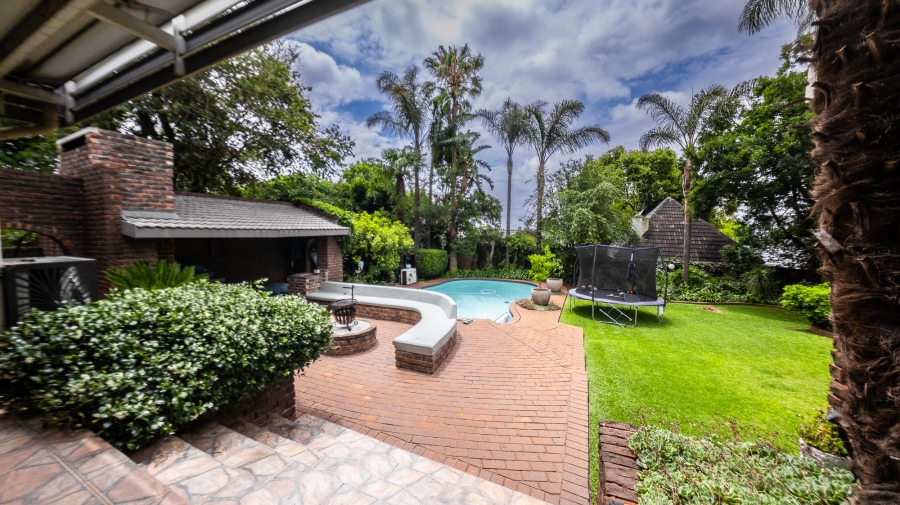 4 Bedroom Property for Sale in Eldoraigne Gauteng