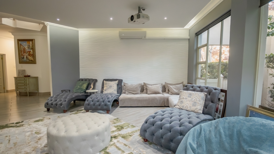 4 Bedroom Property for Sale in Boardwalk Manor Gauteng