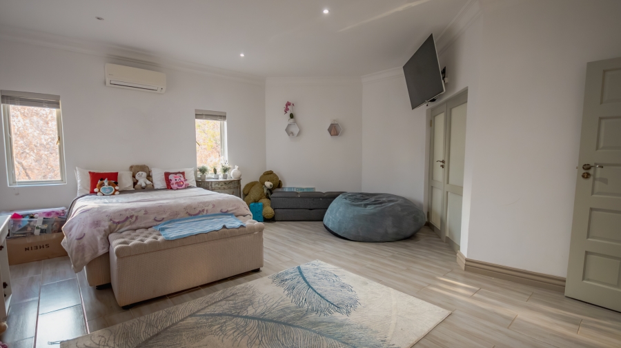 4 Bedroom Property for Sale in Boardwalk Manor Gauteng