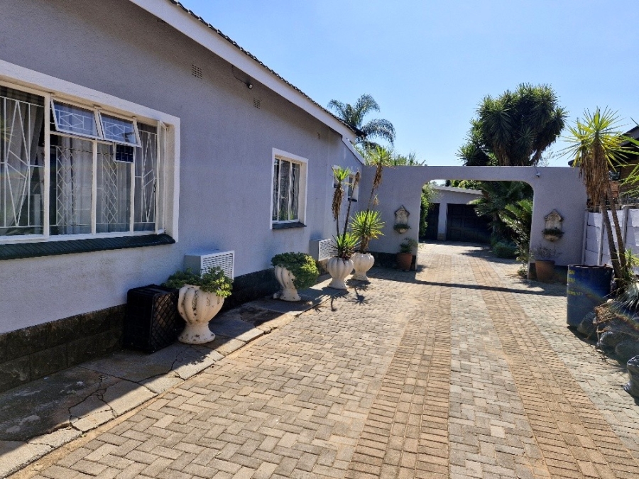 3 Bedroom Property for Sale in Capital Park Gauteng