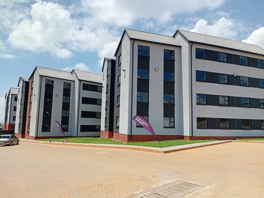 To Let 2 Bedroom Property for Rent in Jabulani Gauteng