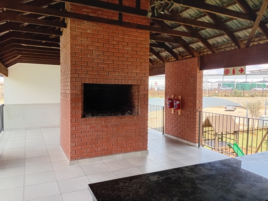 To Let 2 Bedroom Property for Rent in Jabulani Gauteng