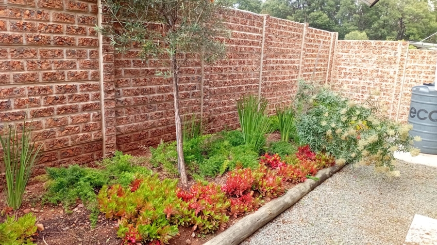 To Let 3 Bedroom Property for Rent in South Hills Gauteng