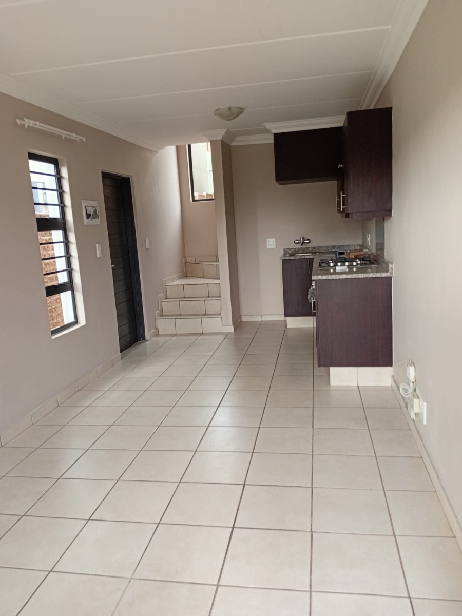 To Let 3 Bedroom Property for Rent in South Hills Gauteng