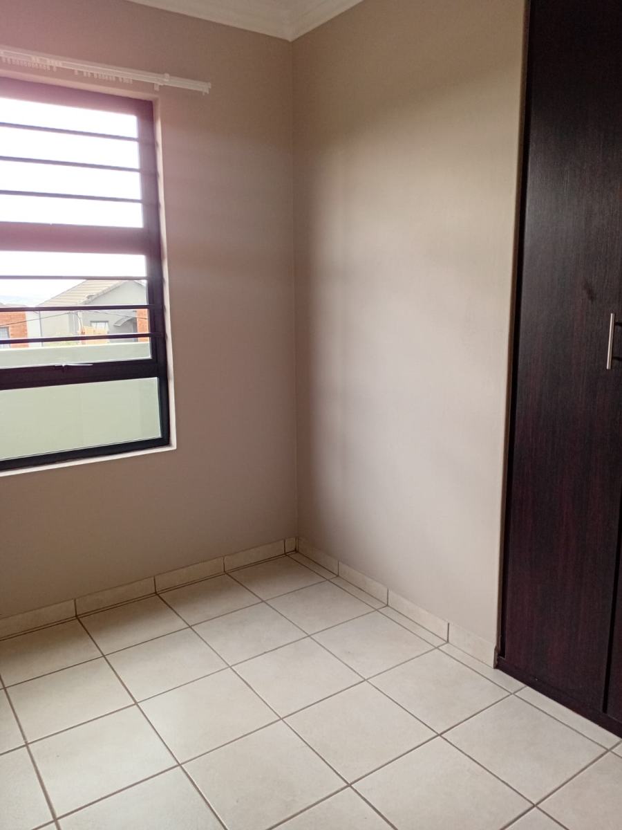 To Let 3 Bedroom Property for Rent in South Hills Gauteng