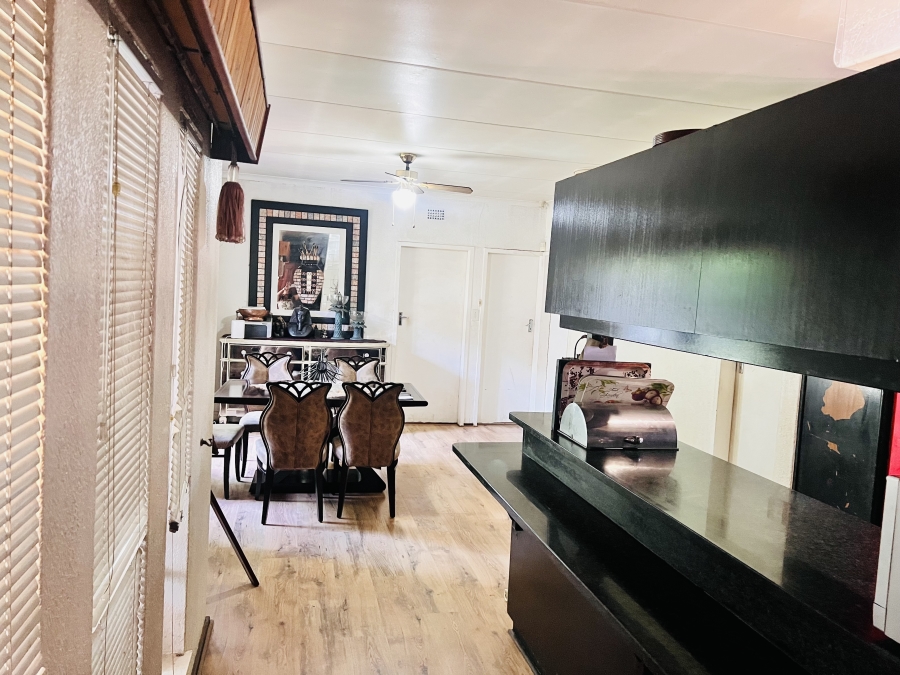 3 Bedroom Property for Sale in Crystal Park Gauteng