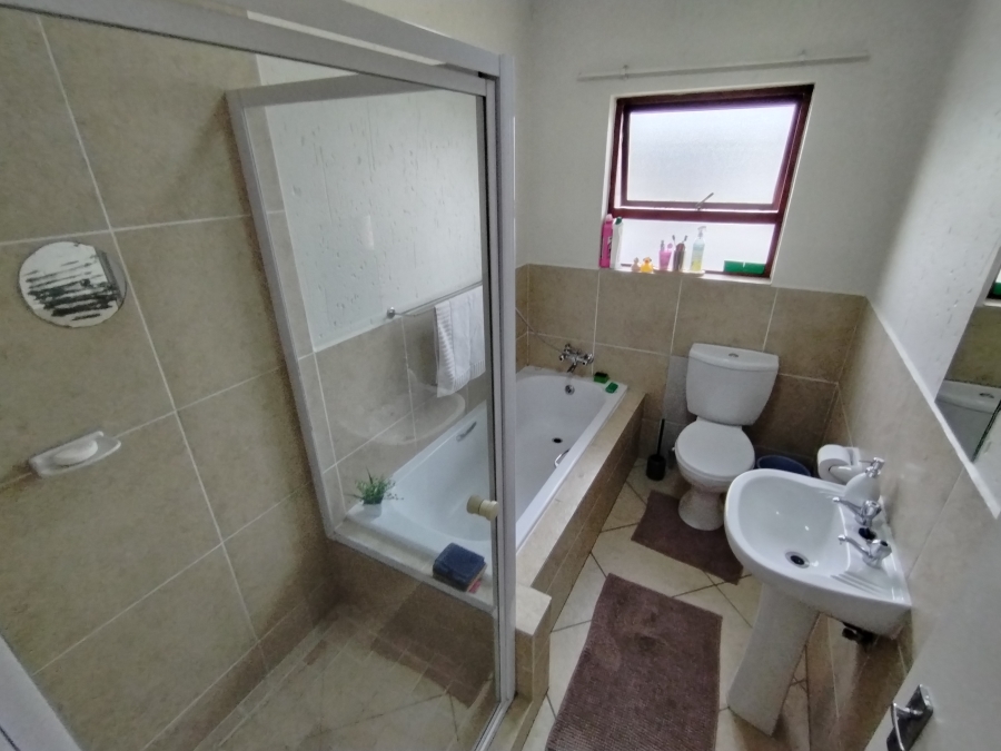 To Let 2 Bedroom Property for Rent in Eveleigh Gauteng