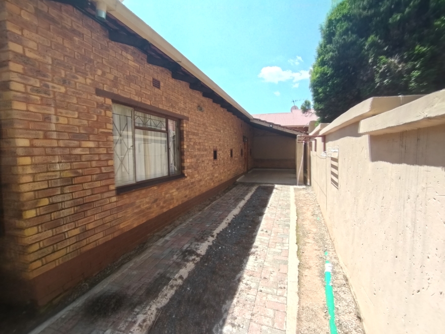 To Let 1 Bedroom Property for Rent in Northmead Gauteng