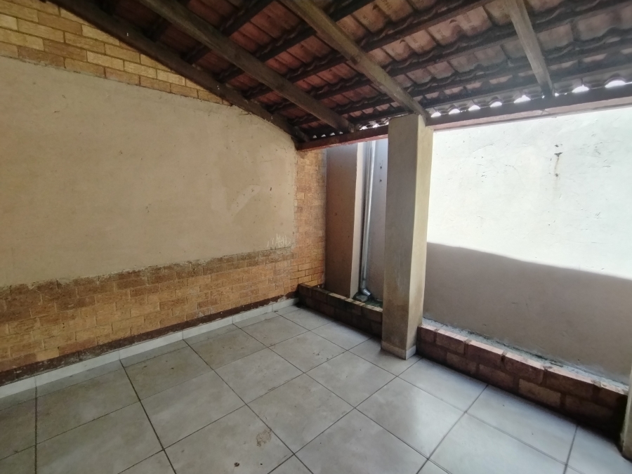 To Let 1 Bedroom Property for Rent in Northmead Gauteng
