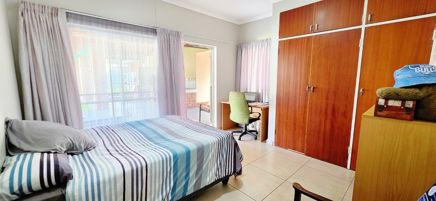 4 Bedroom Property for Sale in Annlin Gauteng