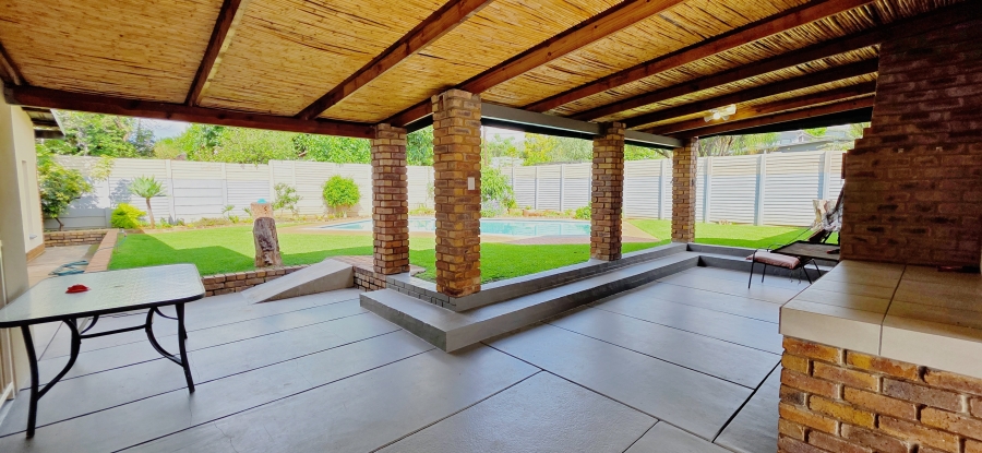 4 Bedroom Property for Sale in Annlin Gauteng