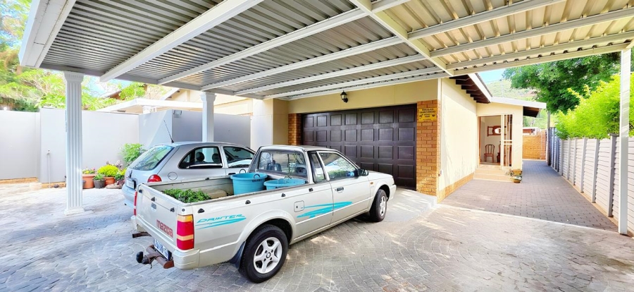 4 Bedroom Property for Sale in Annlin Gauteng