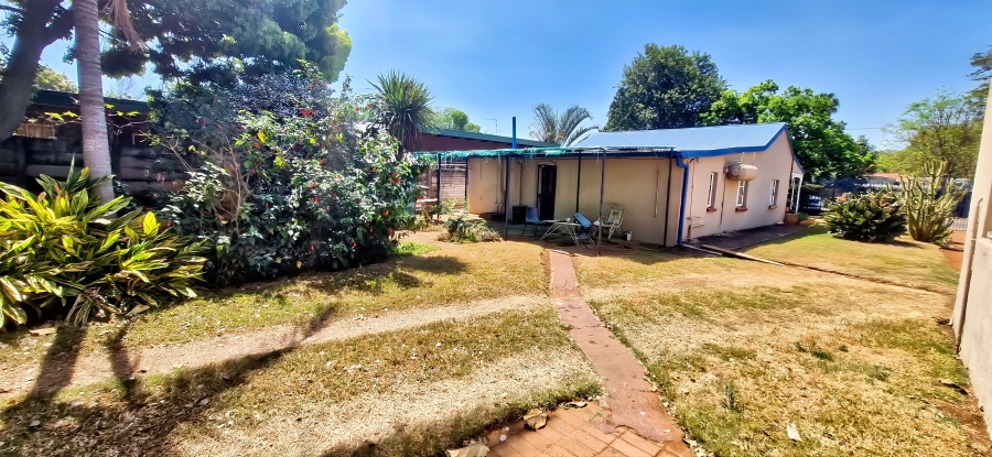 2 Bedroom Property for Sale in Pretoria North Gauteng
