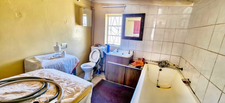 2 Bedroom Property for Sale in Pretoria North Gauteng