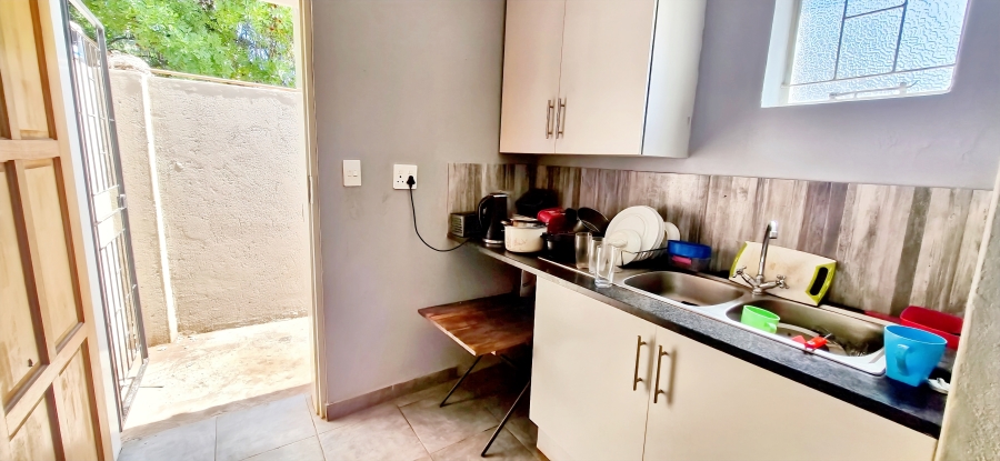 2 Bedroom Property for Sale in Pretoria North Gauteng