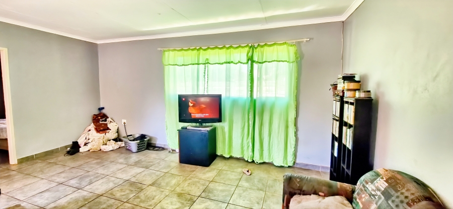 2 Bedroom Property for Sale in Pretoria North Gauteng