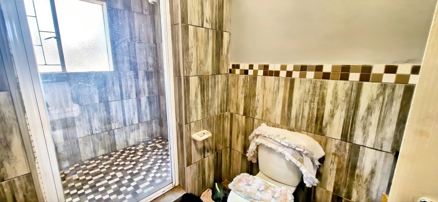 2 Bedroom Property for Sale in Pretoria North Gauteng