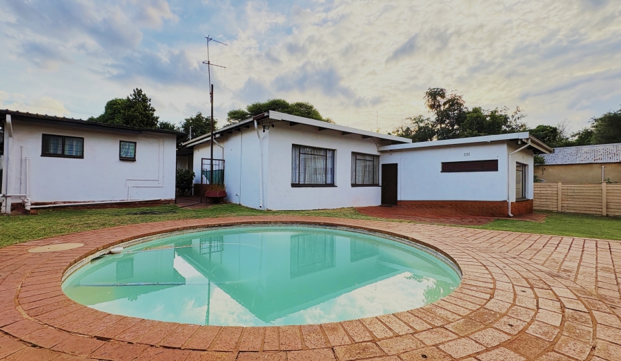 4 Bedroom Property for Sale in Sinoville Gauteng