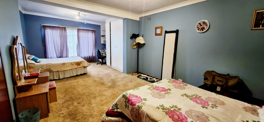 4 Bedroom Property for Sale in Sinoville Gauteng