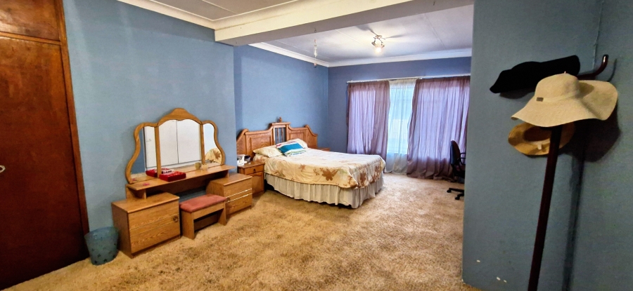 4 Bedroom Property for Sale in Sinoville Gauteng
