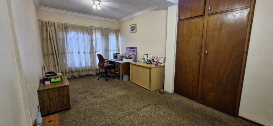 4 Bedroom Property for Sale in Sinoville Gauteng